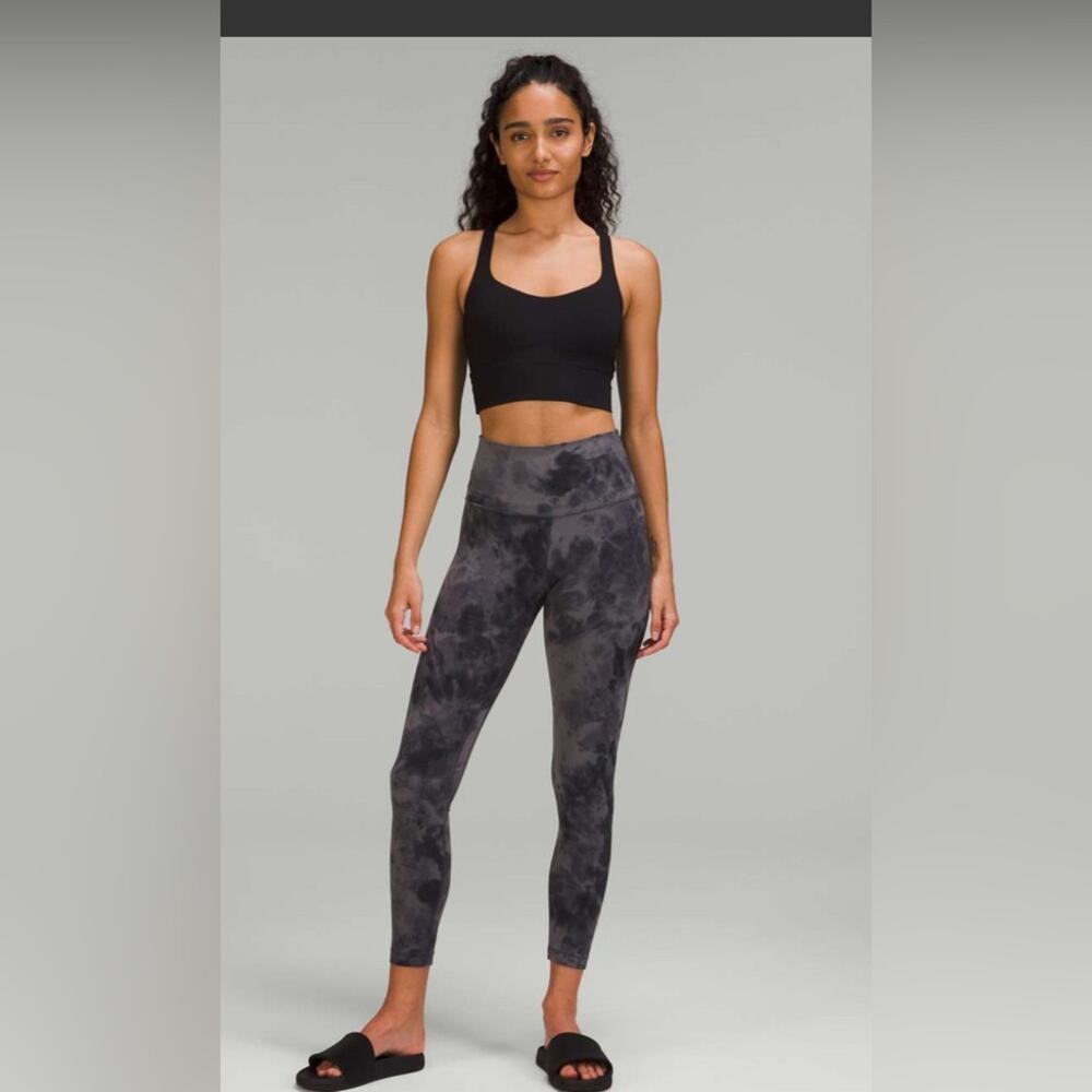 Lululemon hard to find graphite, diamond dye size 6 Align High-Rise Pant 25"